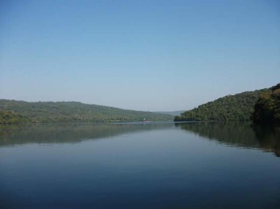 Dhamapur Lake